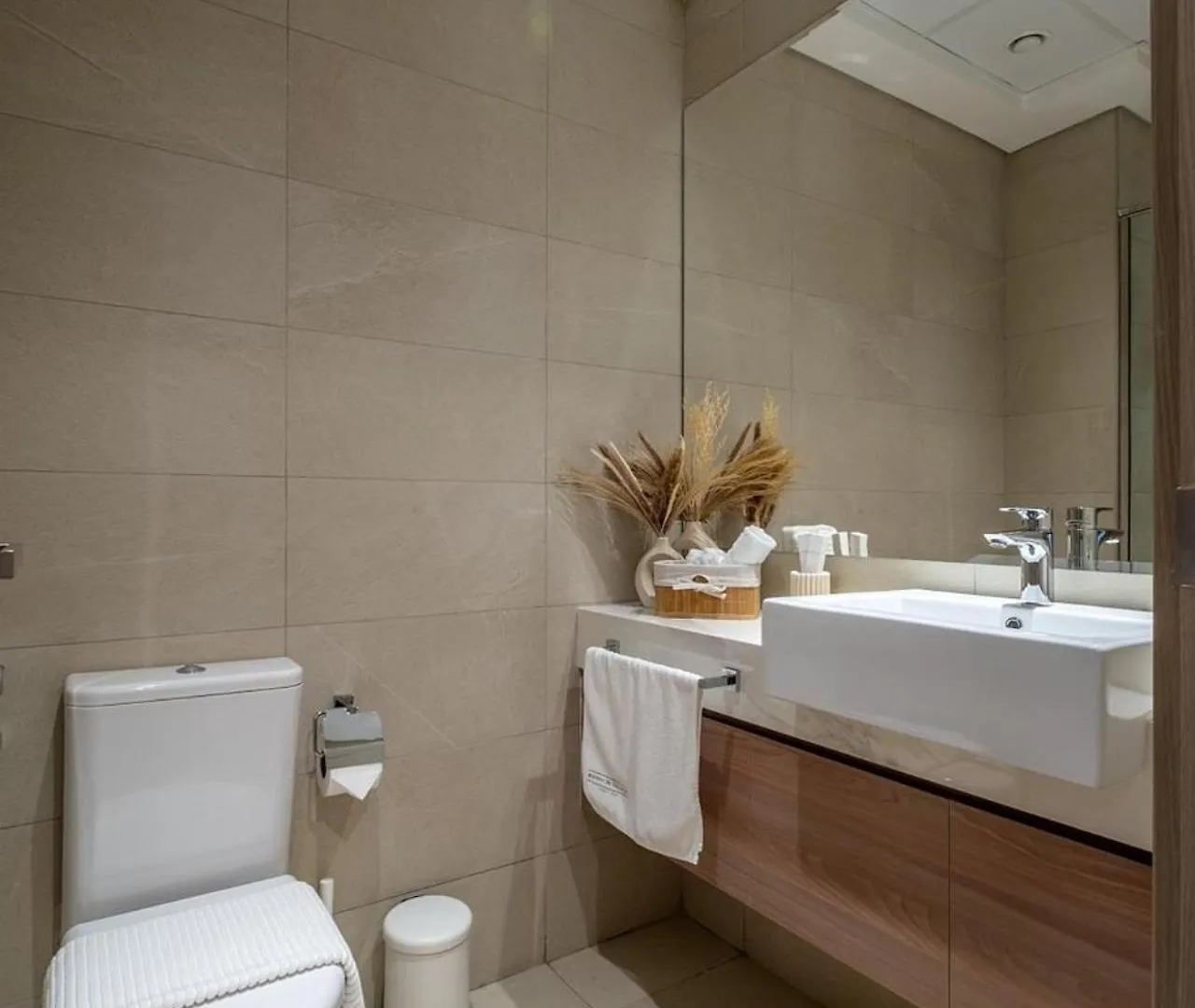 Pool View Studio 10Mins From Dubai Mall 0*,